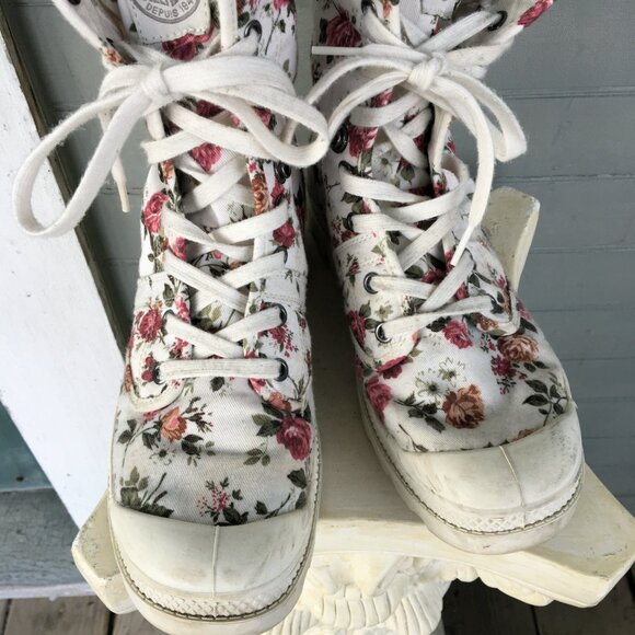 Palladium Floral Canvas Boots - Picture 7 of 9